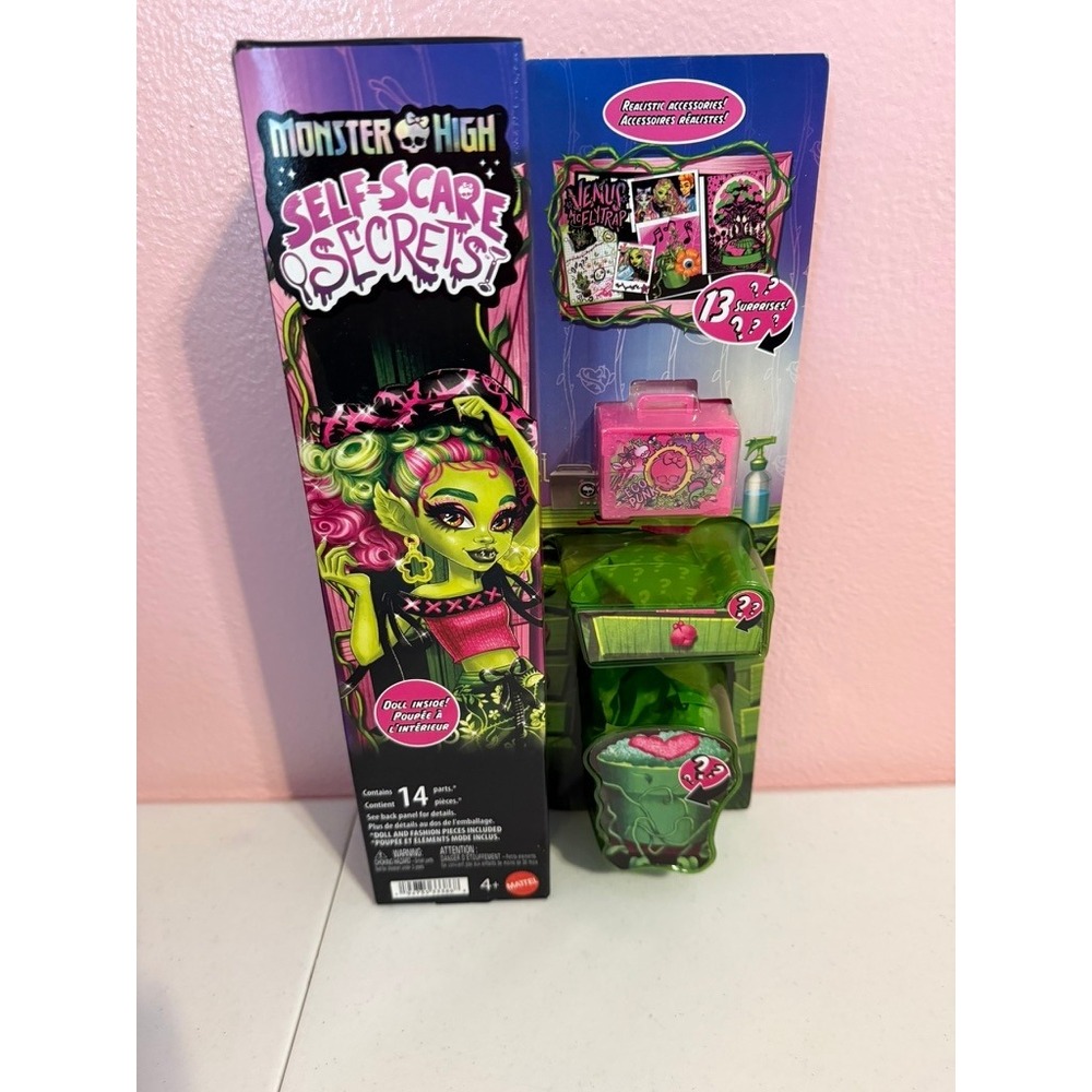 Monster High Self-Scare Secrets Venus McFlytrap Doll G3 New 13 Surprises